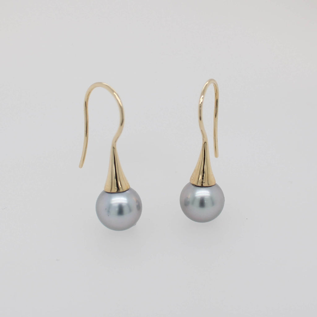 Short Flute Earrings with Abrolhos Pearls