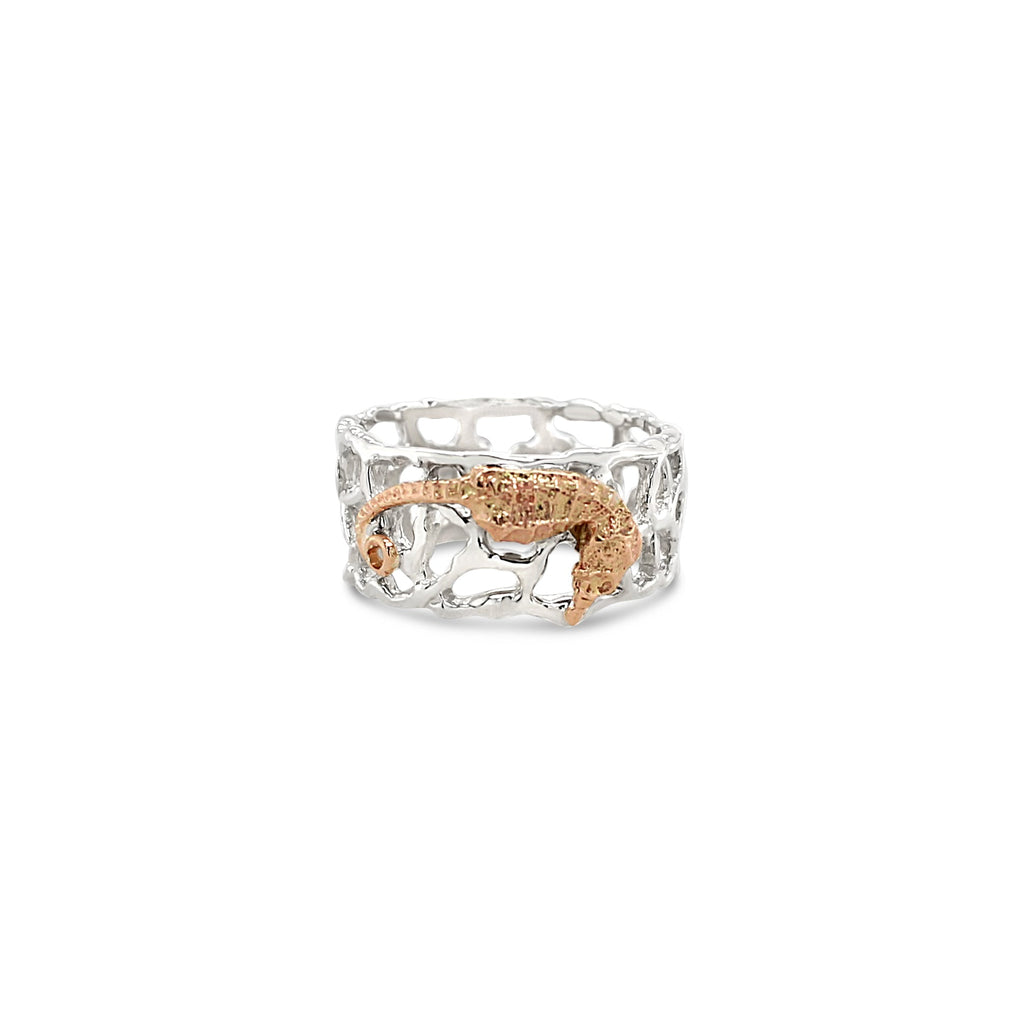 Dive into elegance with our Oceans 12 Seahorse Rose Silver Ring - a stunning blend of rose gold and silver that captures the beauty of the sea.