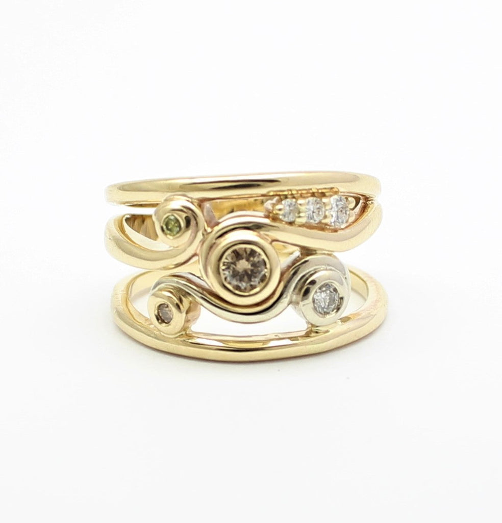 Swirl Ring in Yellow Gold with Champagne Diamonds