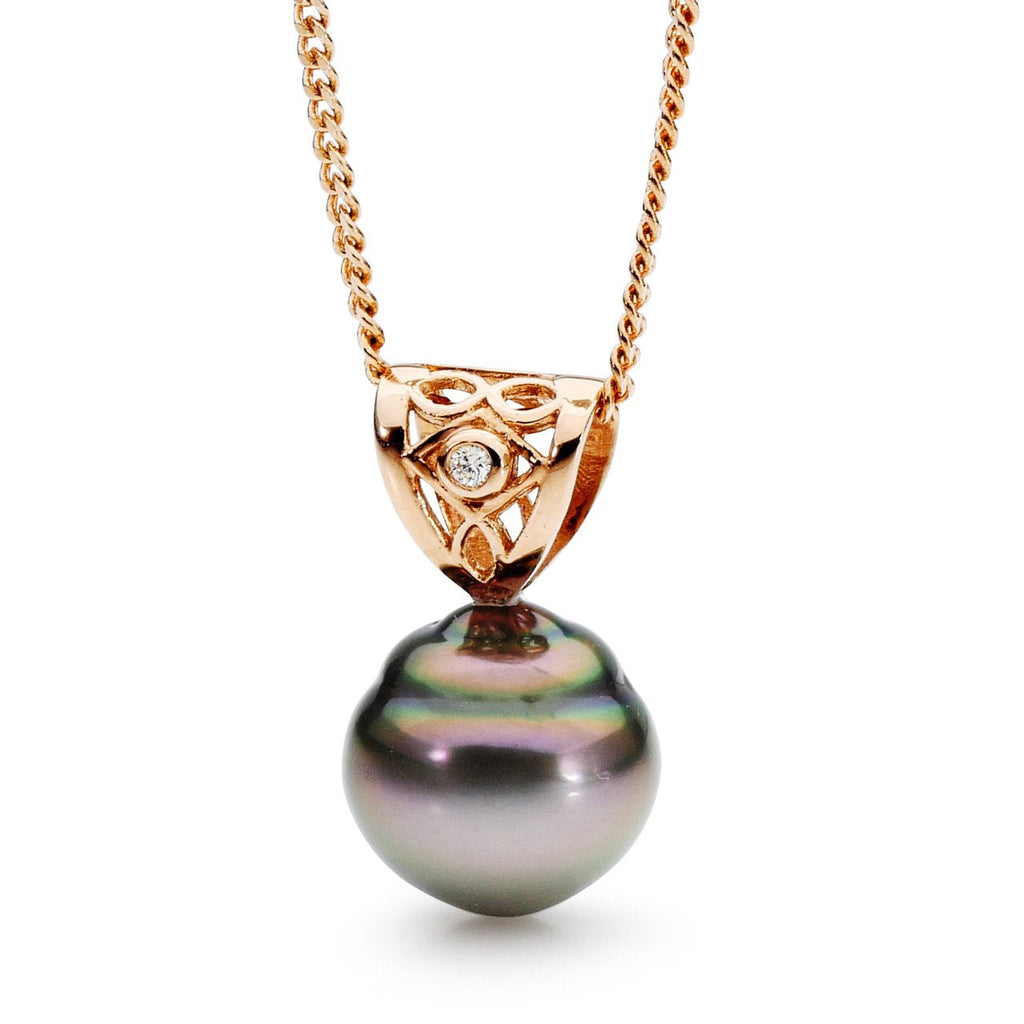 Elevate your style with our exquisite Moroccan-inspired 9ct rose gold diamond pendant.
