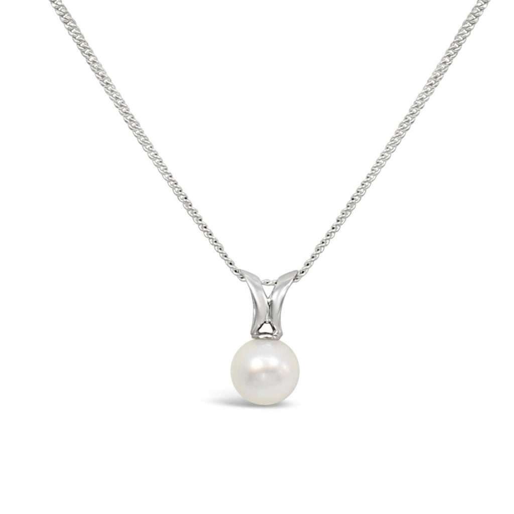 Elevate your style with our exquisite South Sea Pearl on 9ct White Gold Split Bail Pendant.
