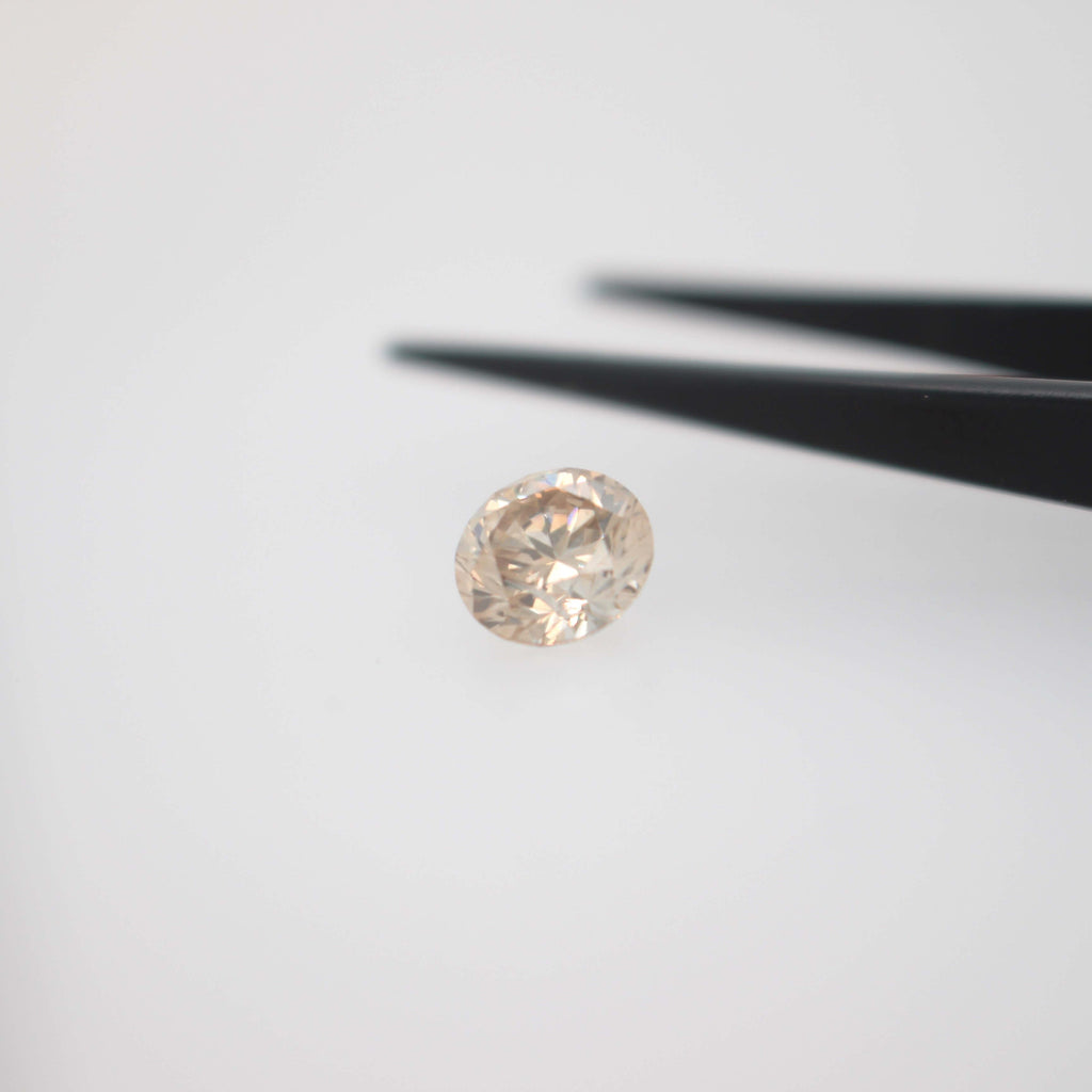 Discover the elegance of a 1.50CT Champagne Diamond with Color C2 at Latitude Jewellers.
