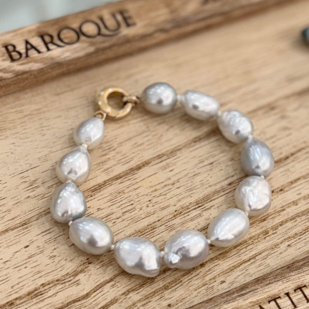 Baroque Black Pearl Bracelet