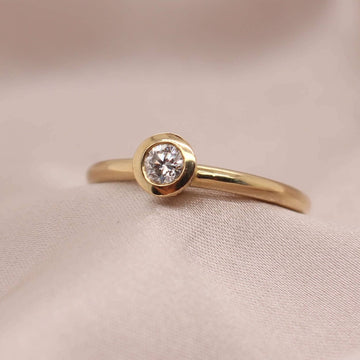 Indulge in elegance with our yellow gold Moroccan pendant, featuring a captivating 11mm Abrolhos Island black pearl. Experience luxury at Latitude Jewellers now
