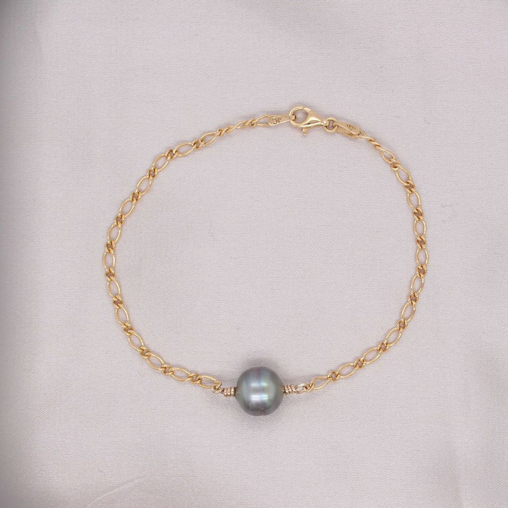 Abrolhos Island Pearl Bracelet - Figaro Link