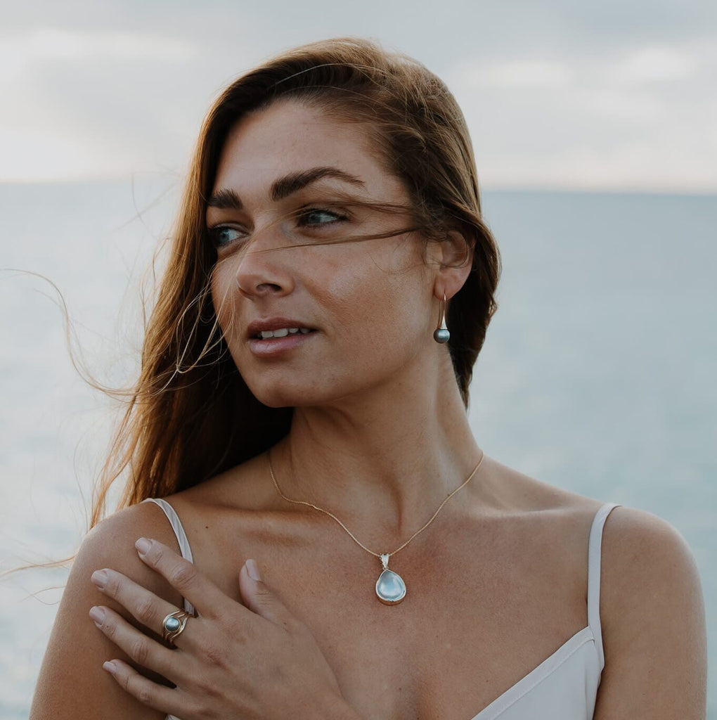 Island Bound Wave Pendant with Abrolhos Mabe Pearl