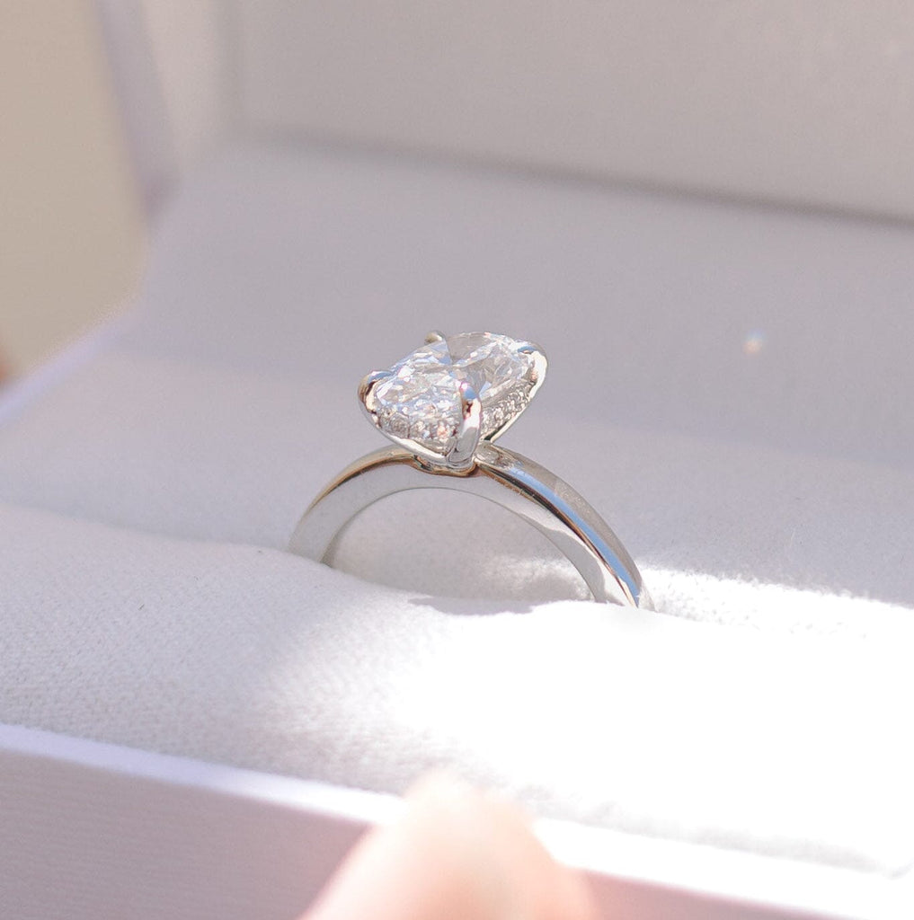 Oval Diamond Ring