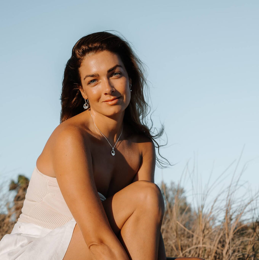 Oily Calm Earrings with Keshi Pearl