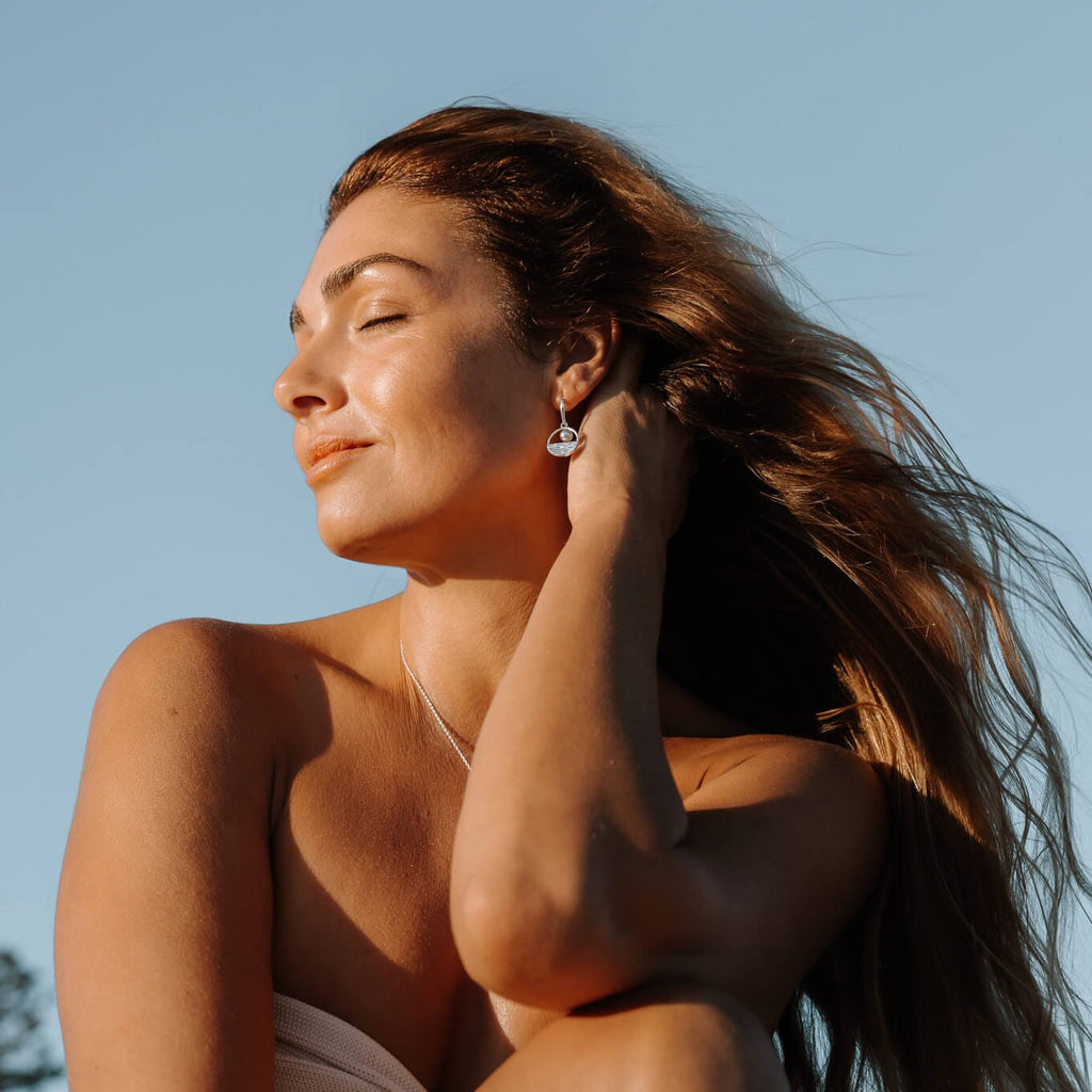 Oily Calm Earrings with Keshi Pearl