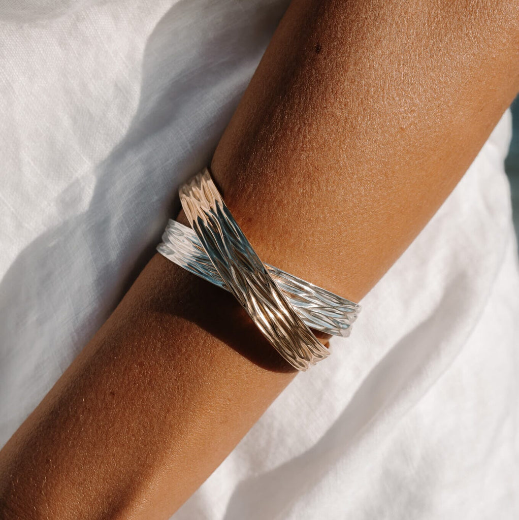 Oily Calm Bangle