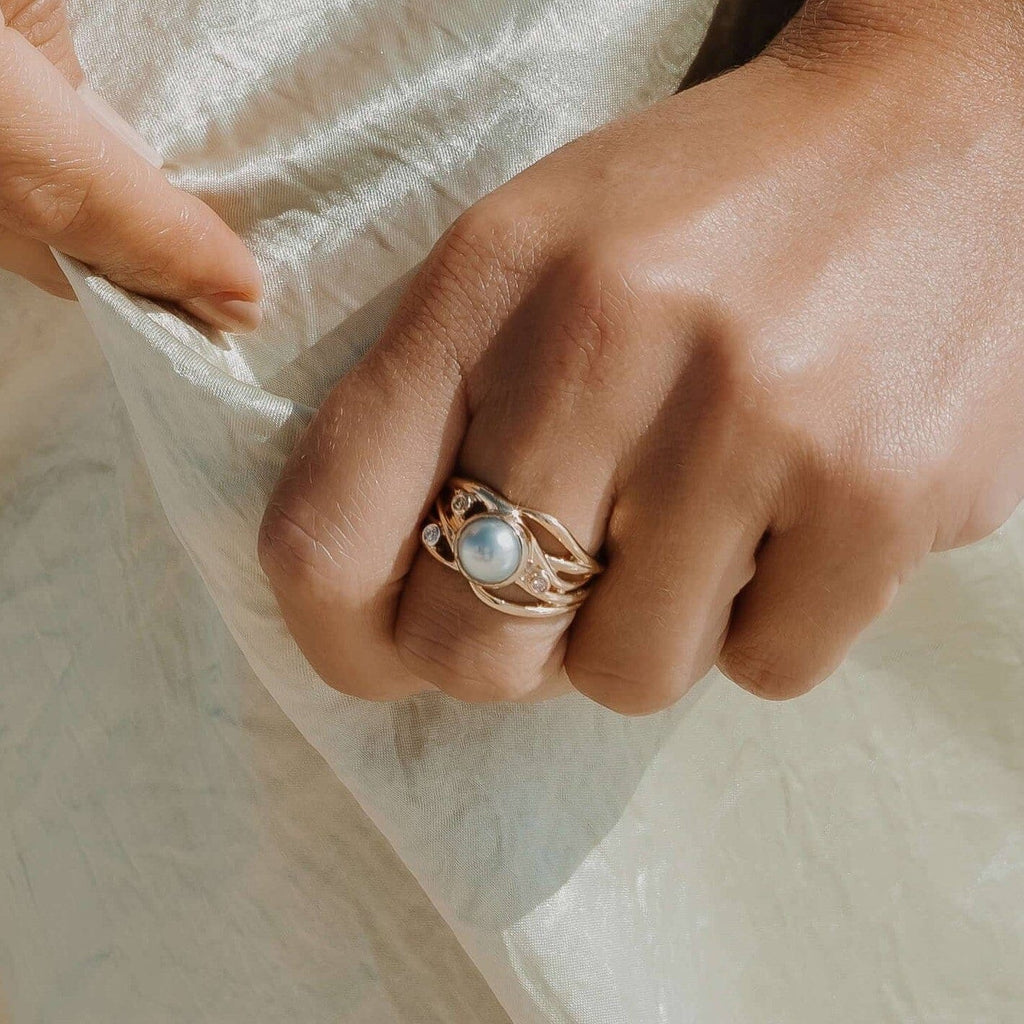 Bella Ring with Argyle Diamond Trio and Abrolhos Black Pearl