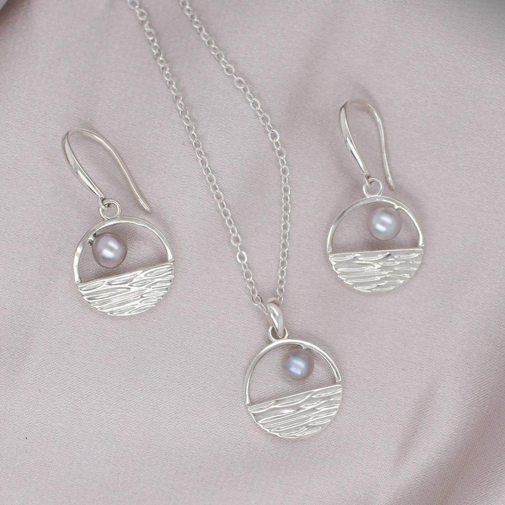 Oily Calm Pendant and Earring Set