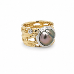 Oily Calm Coral Ring | Abrolhos Black Circle Pearl and Diamond | Gold