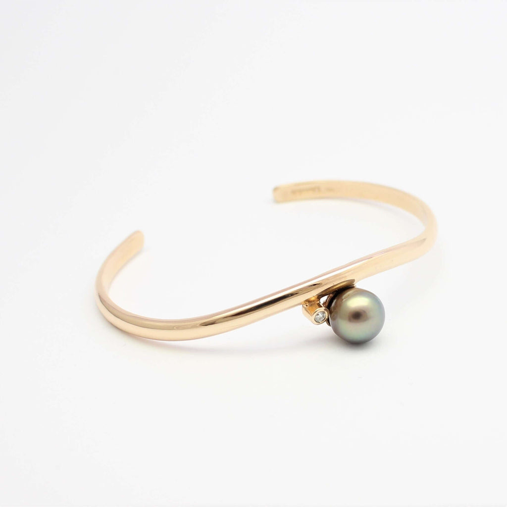 Skyline Cuff Abrolhos Pearl and Diamond