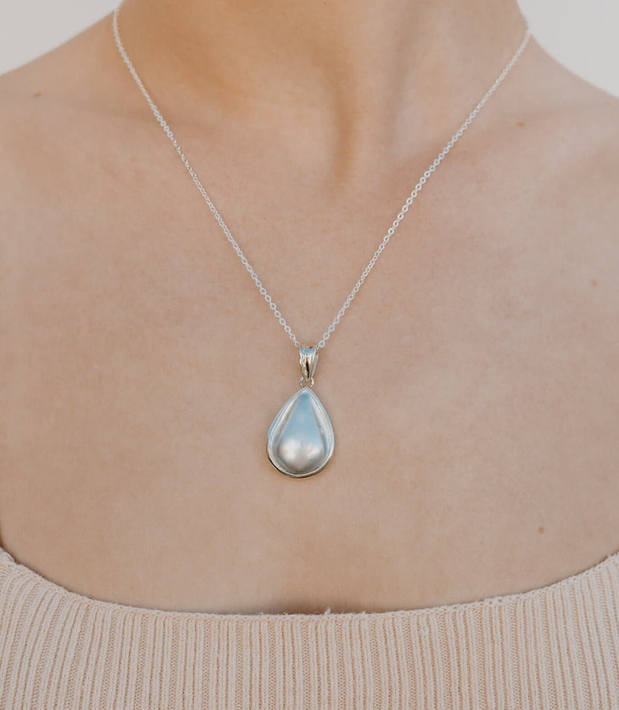 Island Bound Wave Pendant with Abrolhos Mabe Pearl