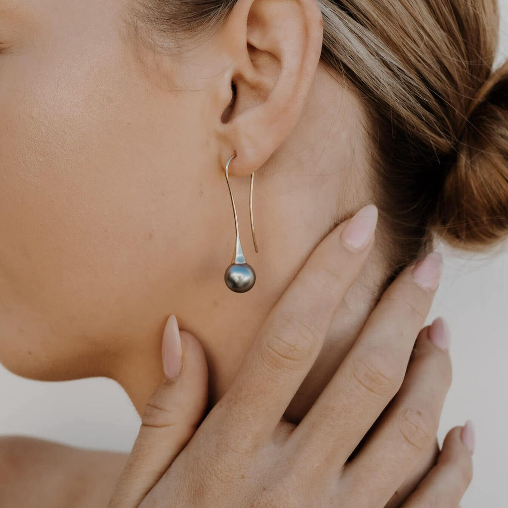 Long Flute Earrings with Abrolhos Pearls