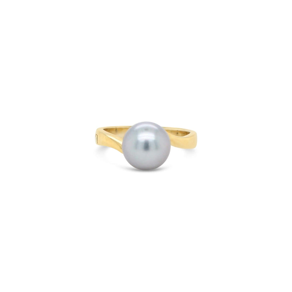 Abrolhos Pearl Twist Ring with Latitude Signature