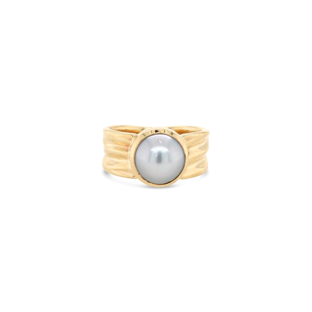 Oily Calm Tapered Ring with Pearl
