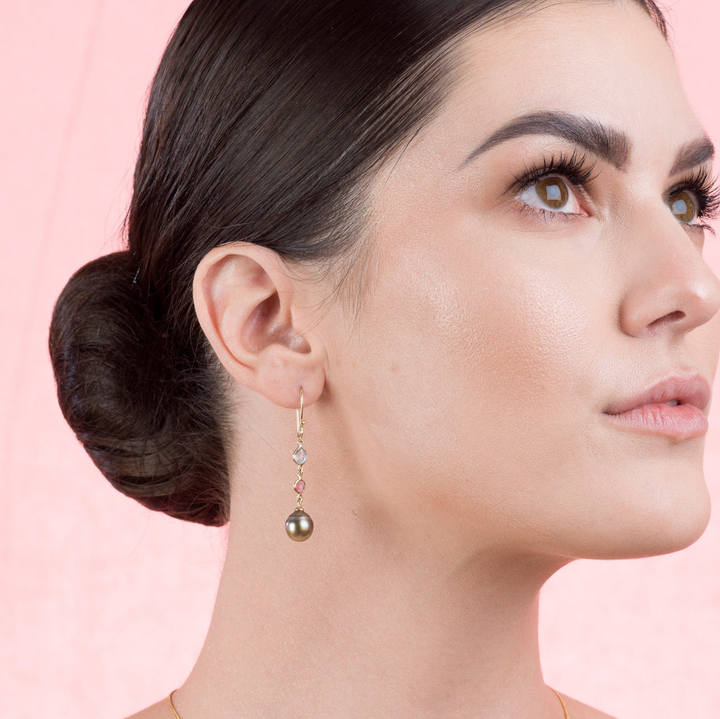 Aqua Rosa Earrings in Gold with Abrolhos Pearls