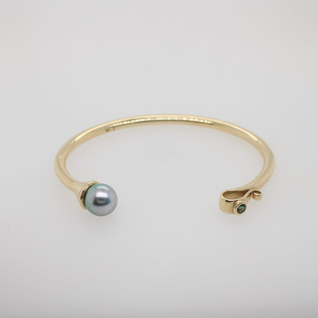 Silver Goddess, Pearl and Sapphire Cuff