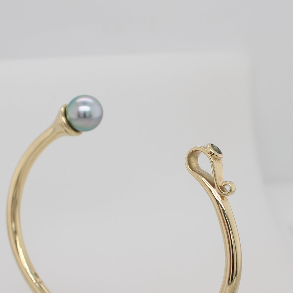 Silver Goddess, Pearl and Sapphire Cuff