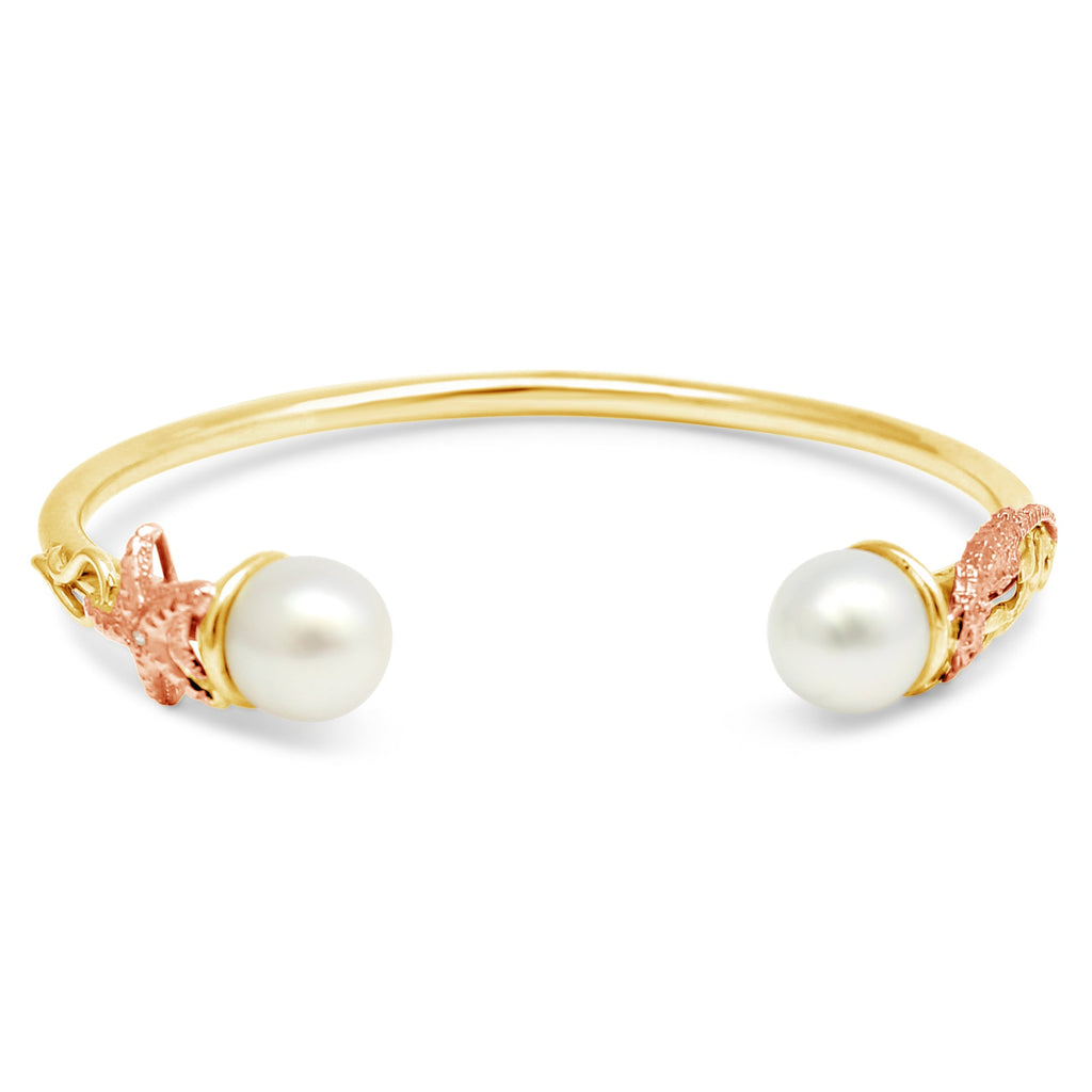 Elevate your style with the exquisite Basile Star Bracelet adorned with South Sea Pearls, a true treasure for any jewelry lover.