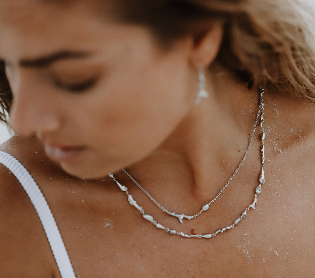 Coral Necklet with Keshi Pearl and Diamond