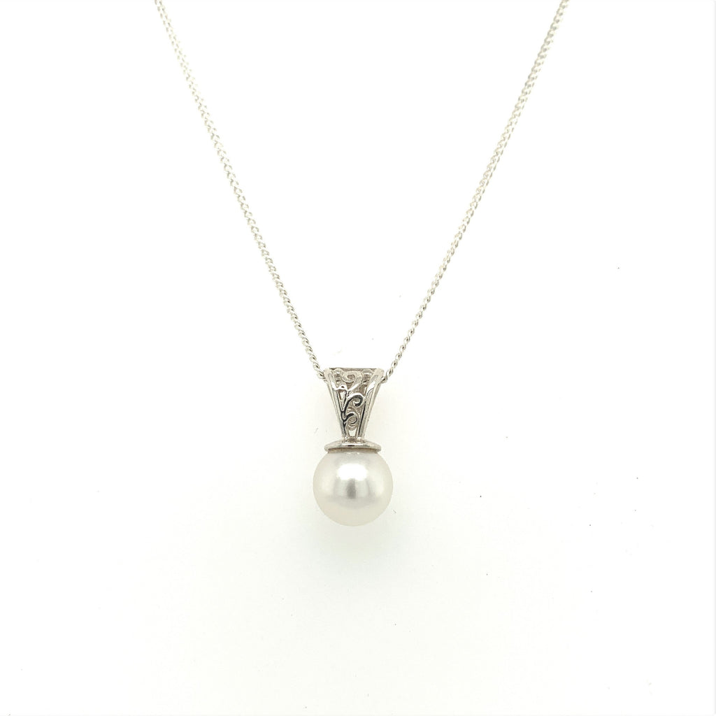 Silver Filigree Pendant with White South Sea Pearl