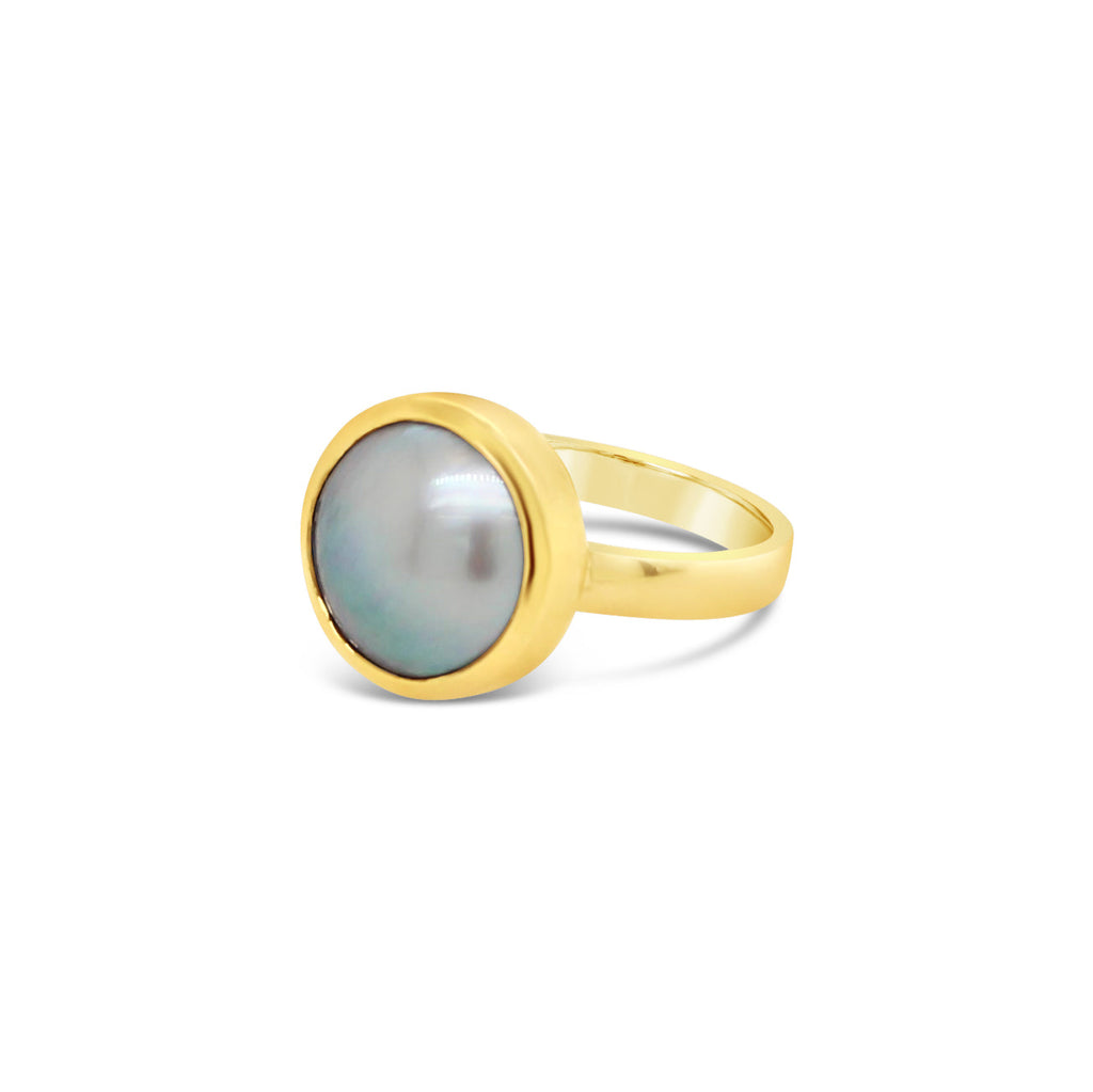 Abrolhos Island Mabe Pearl 9ct Yellow Gold Ring