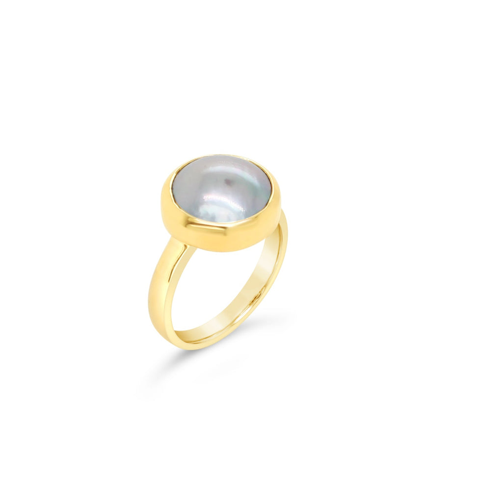 Abrolhos Island Mabe Pearl 9ct Yellow Gold Ring