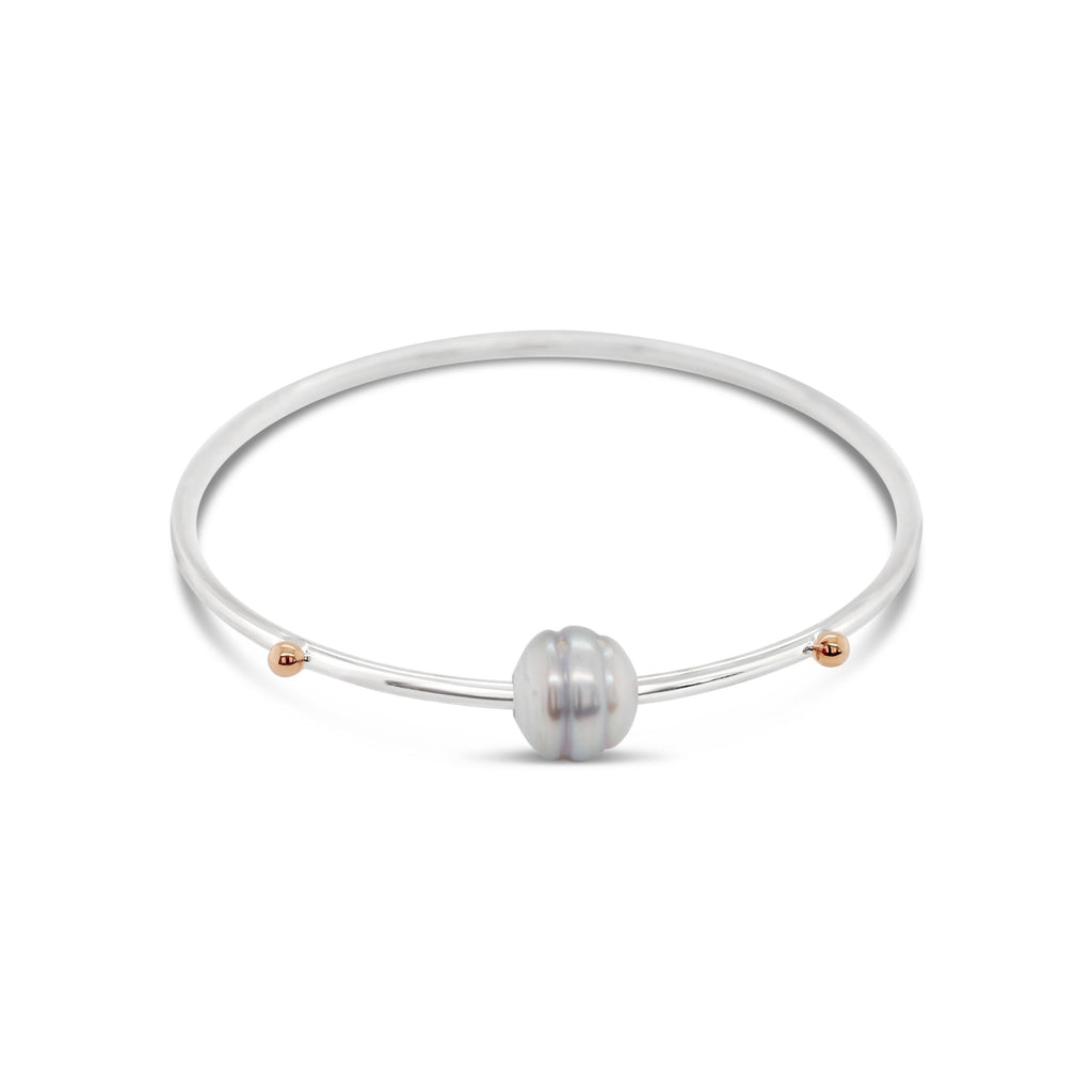 Elevate your style with our stunning silver Gypsy Bangle.