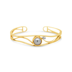 Lexi Cuff featuring Abrolhos Black Pearl and Diamond