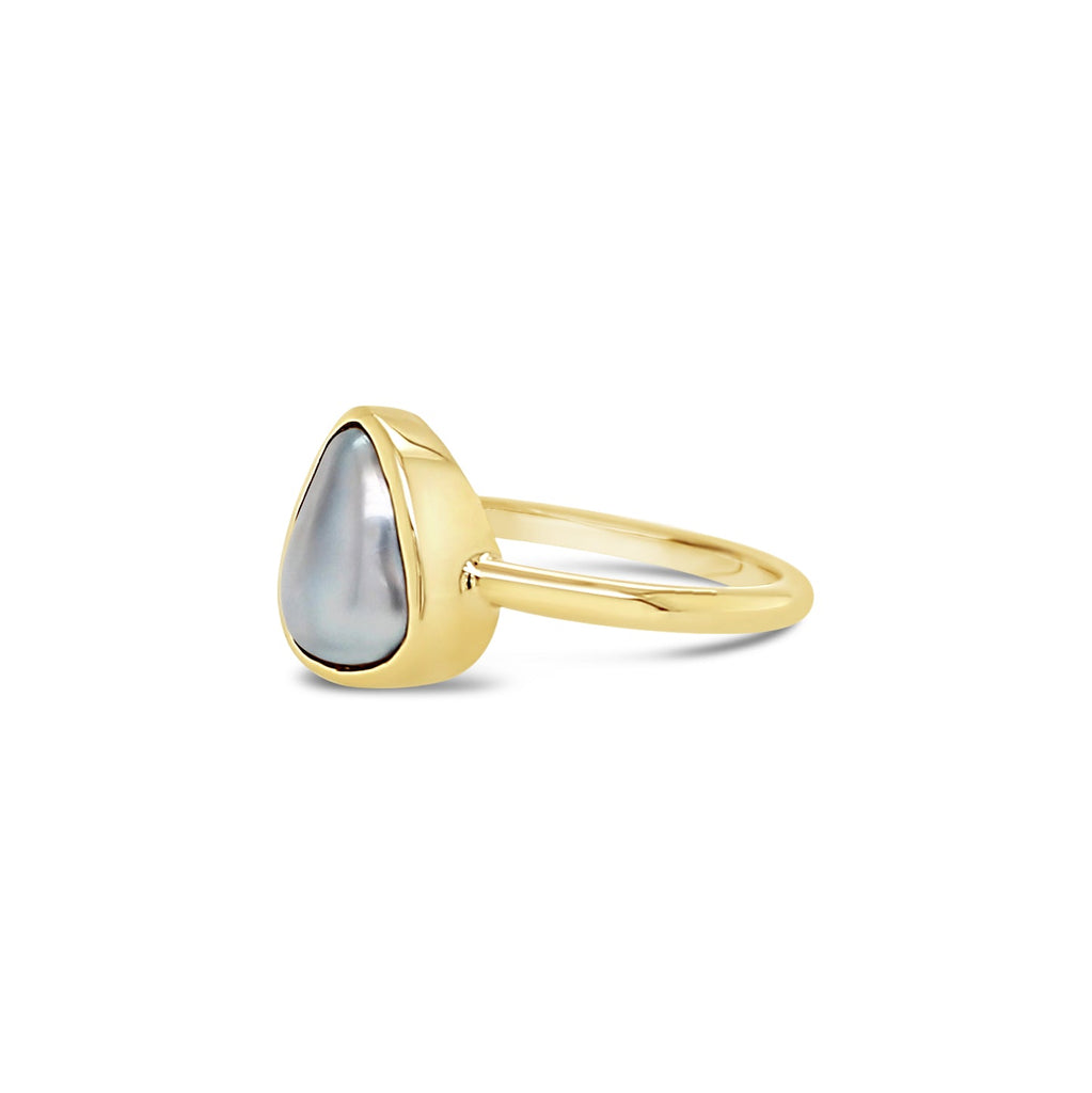 Abrolhos Keshi Pearl Ring in Gold