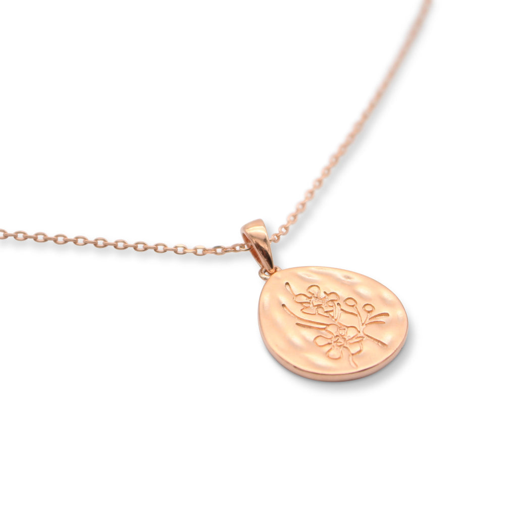  Elevate your style with our stunning Wild Flower Necklace in Sterling Silver Rose GP.