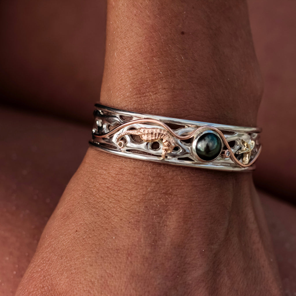 Ocean Seahorse Coral Cuff