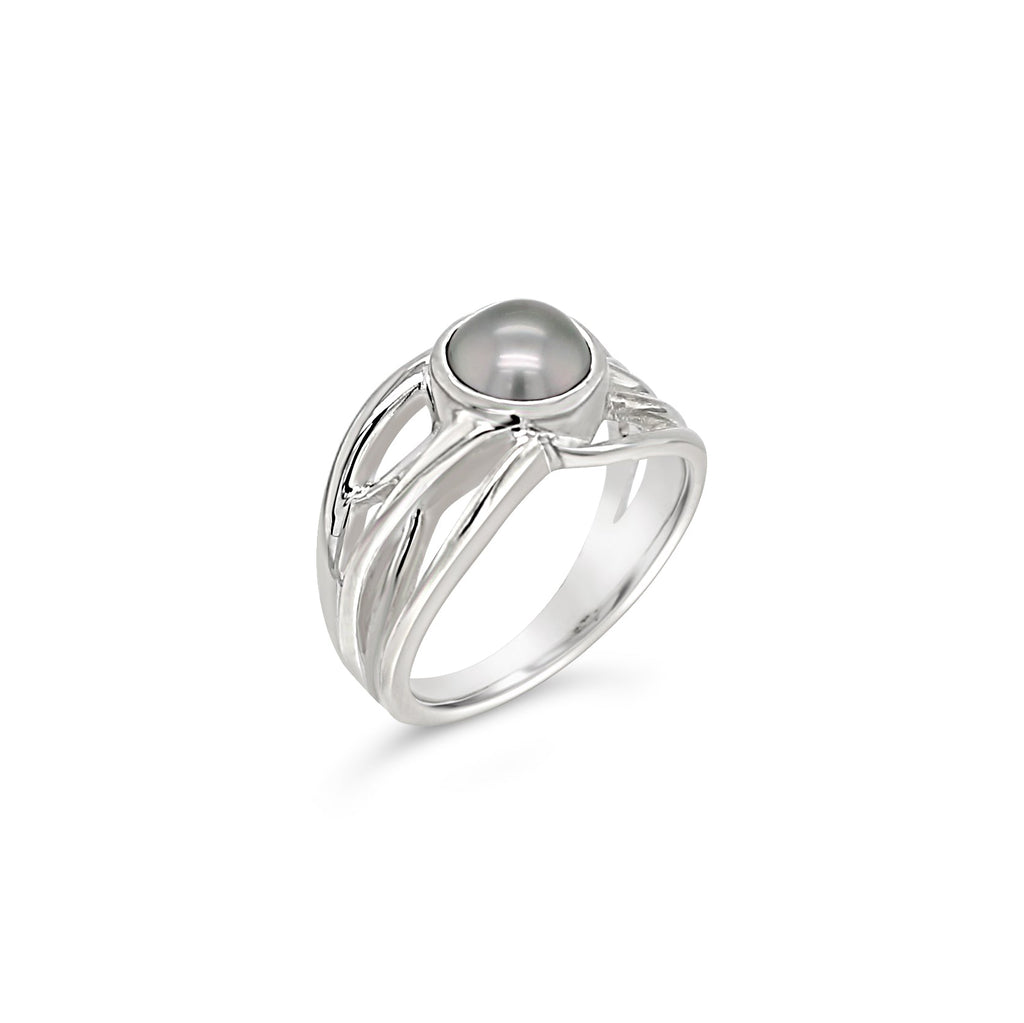 Discover the elegance of the Silver Anchor Abrolhos Pearl at Latitude Jewellers.