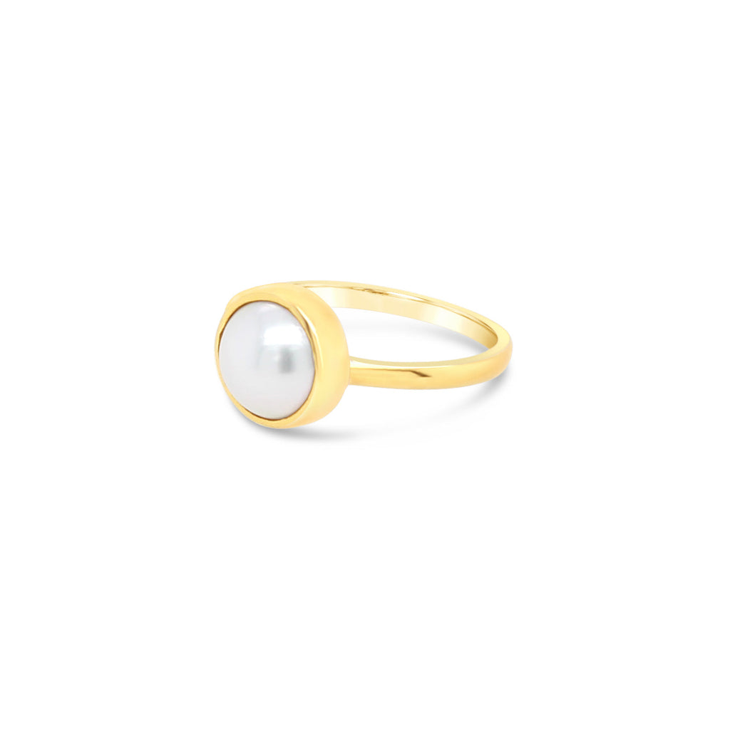 9ct Yellow Gold Bezel South Sea Pearl Ring