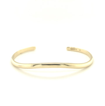Indulge in the luxury of our 9ct yellow gold 'Skyline' cuff bracelet. With its sleek design and radiant glow, it's a must-have piece for any jewelry collection.